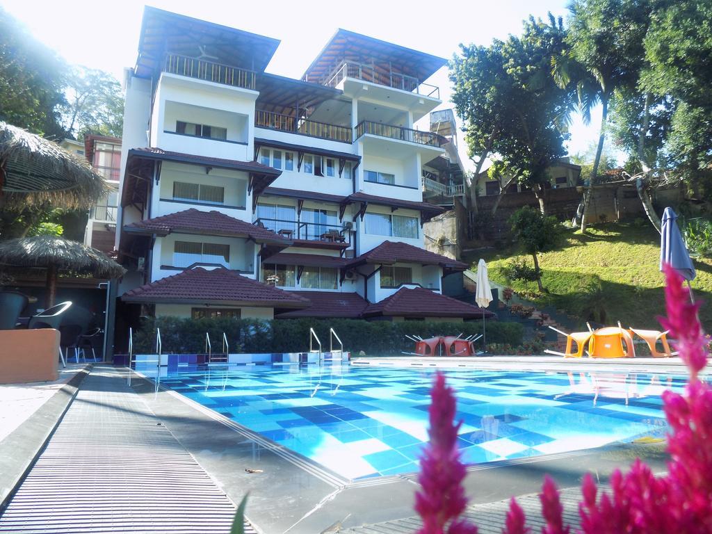Kandyan Hotel Buitenkant foto