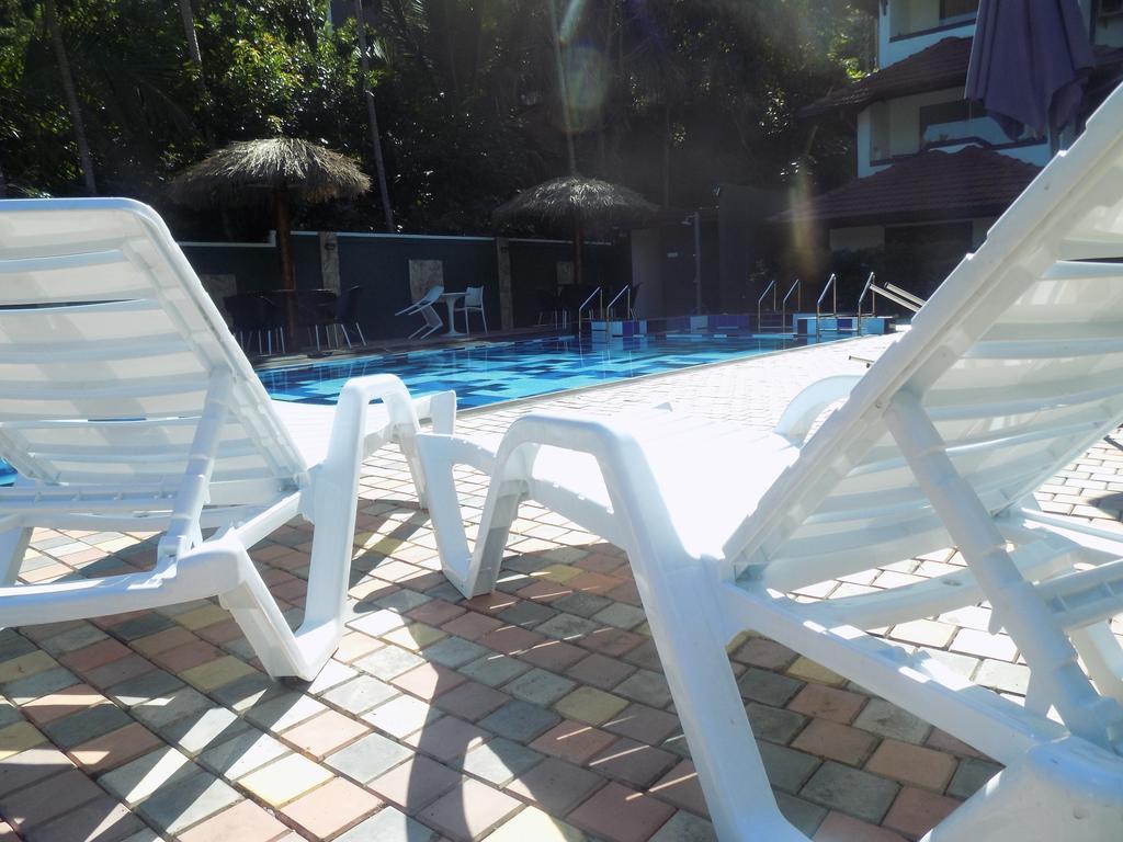 Kandyan Hotel Buitenkant foto