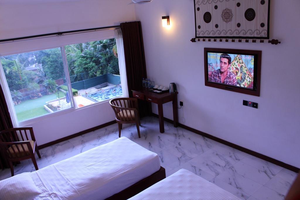 Kandyan Hotel Buitenkant foto