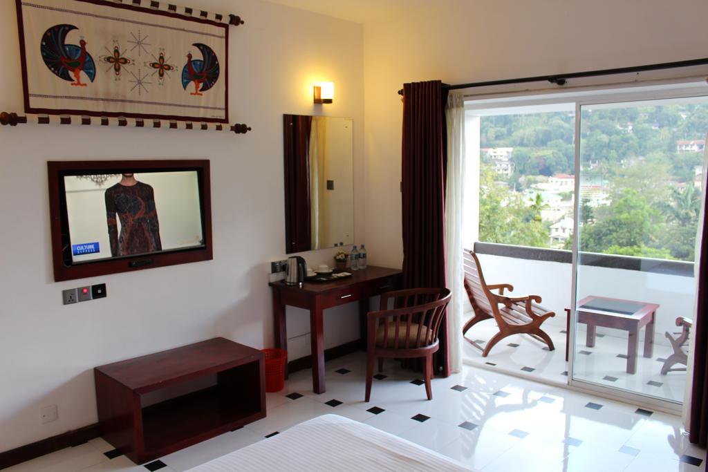 Kandyan Hotel Buitenkant foto