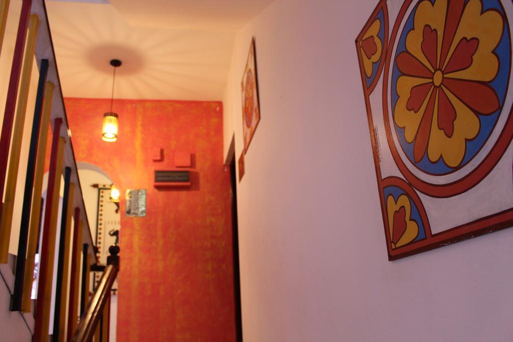 Kandyan Hotel Buitenkant foto