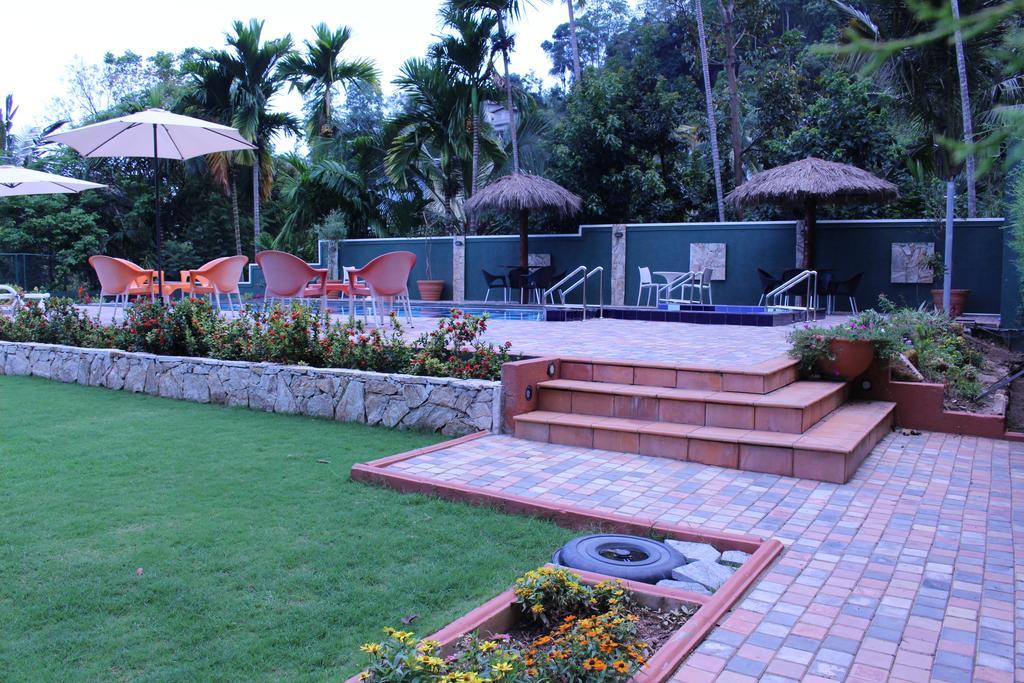 Kandyan Hotel Buitenkant foto