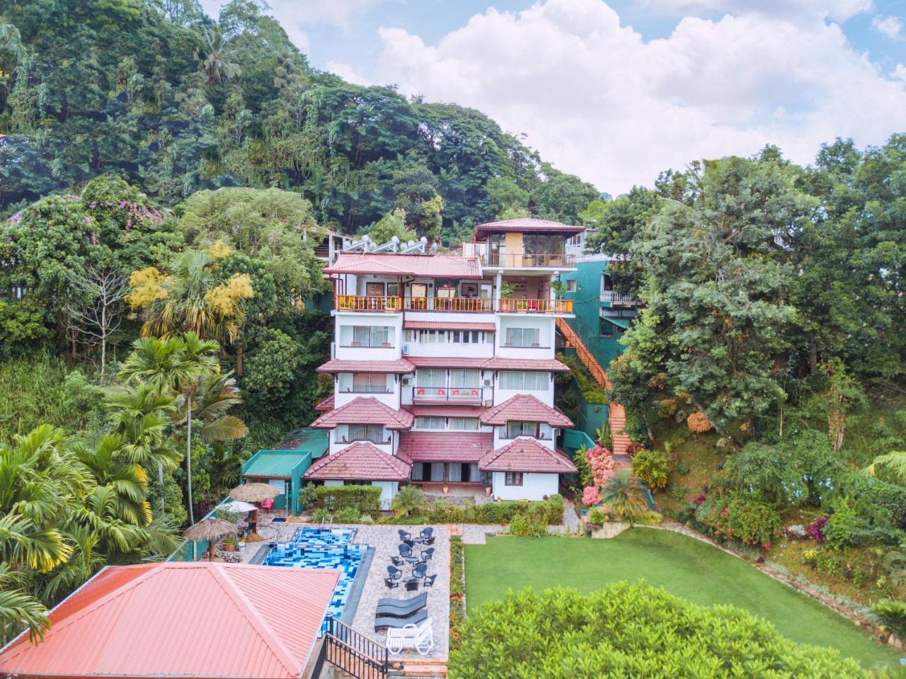 Kandyan Hotel Buitenkant foto