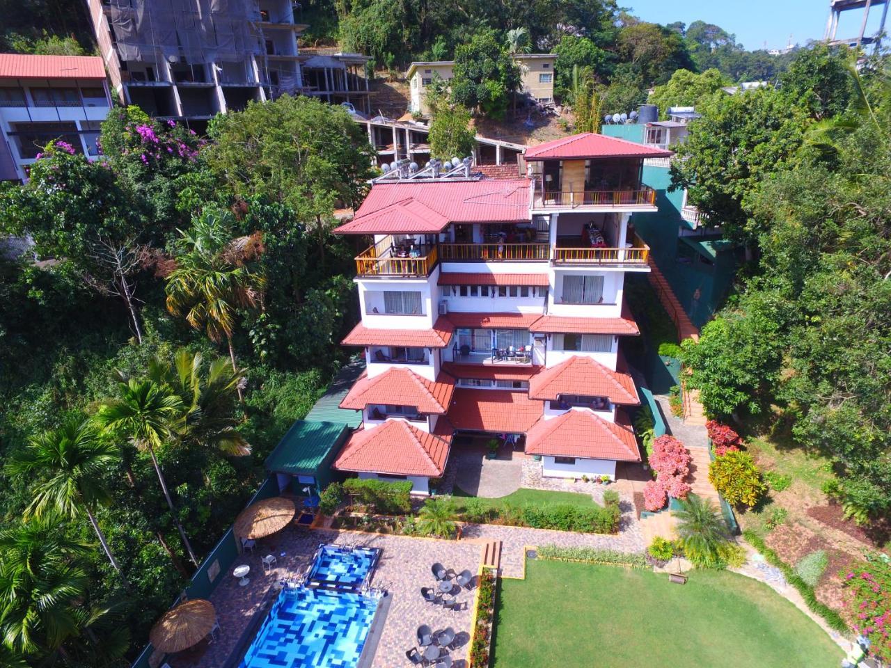 Kandyan Hotel Buitenkant foto